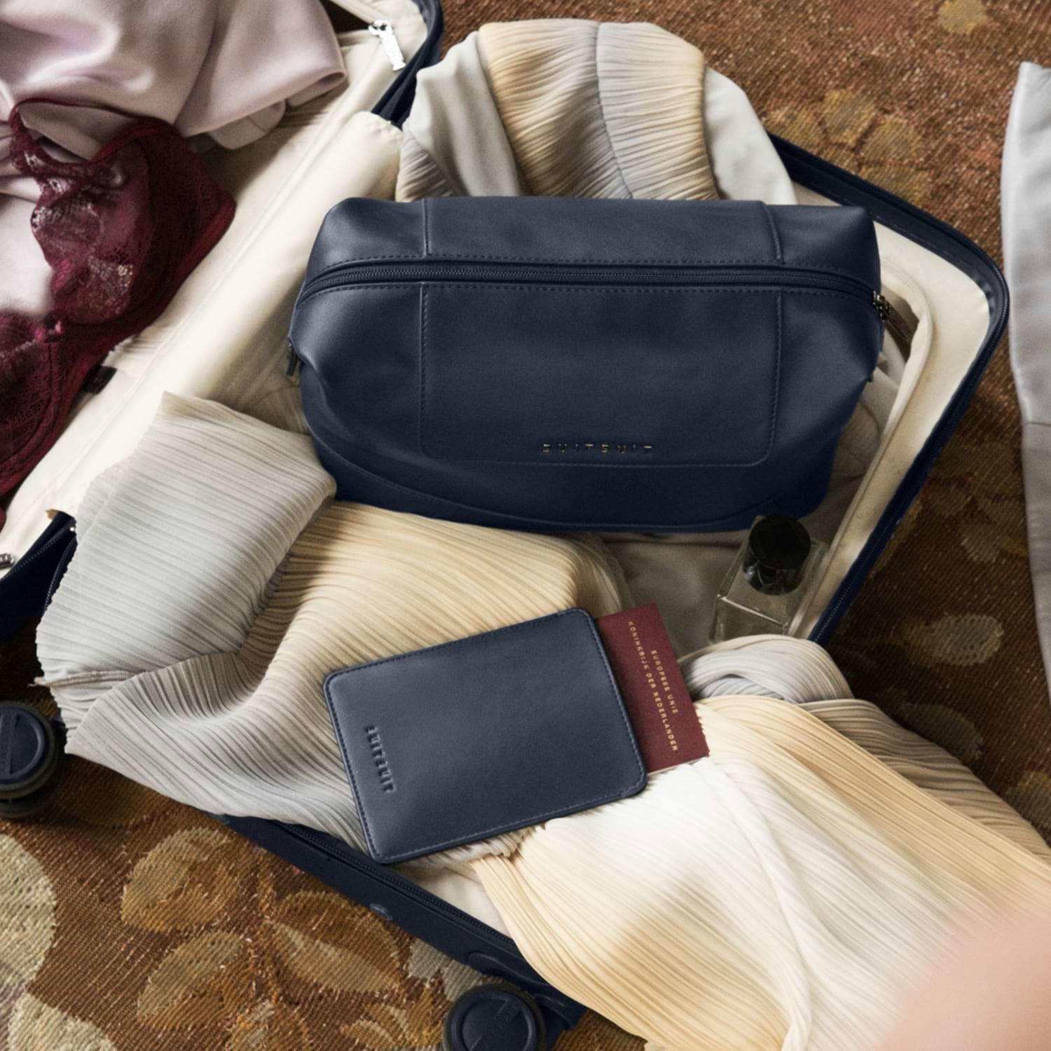 Mystique - Midnight Blue - Kulturtasche XL