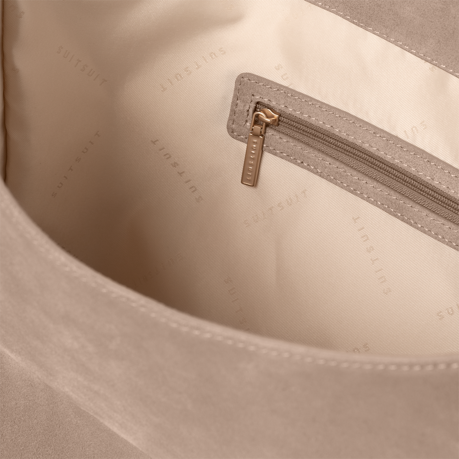 Fab Seventies Special Edition - Sandy Brown - Slouchy Bag (Wildleder)