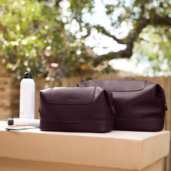 Mystique - Cherry Lacquer - Kulturtasche XL & Make-up Tasche